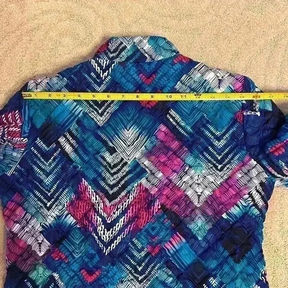 Weekends by Chico's Womens Quilted jacket Geometric Pattern Blue White size 1 - Picture 8 of 9